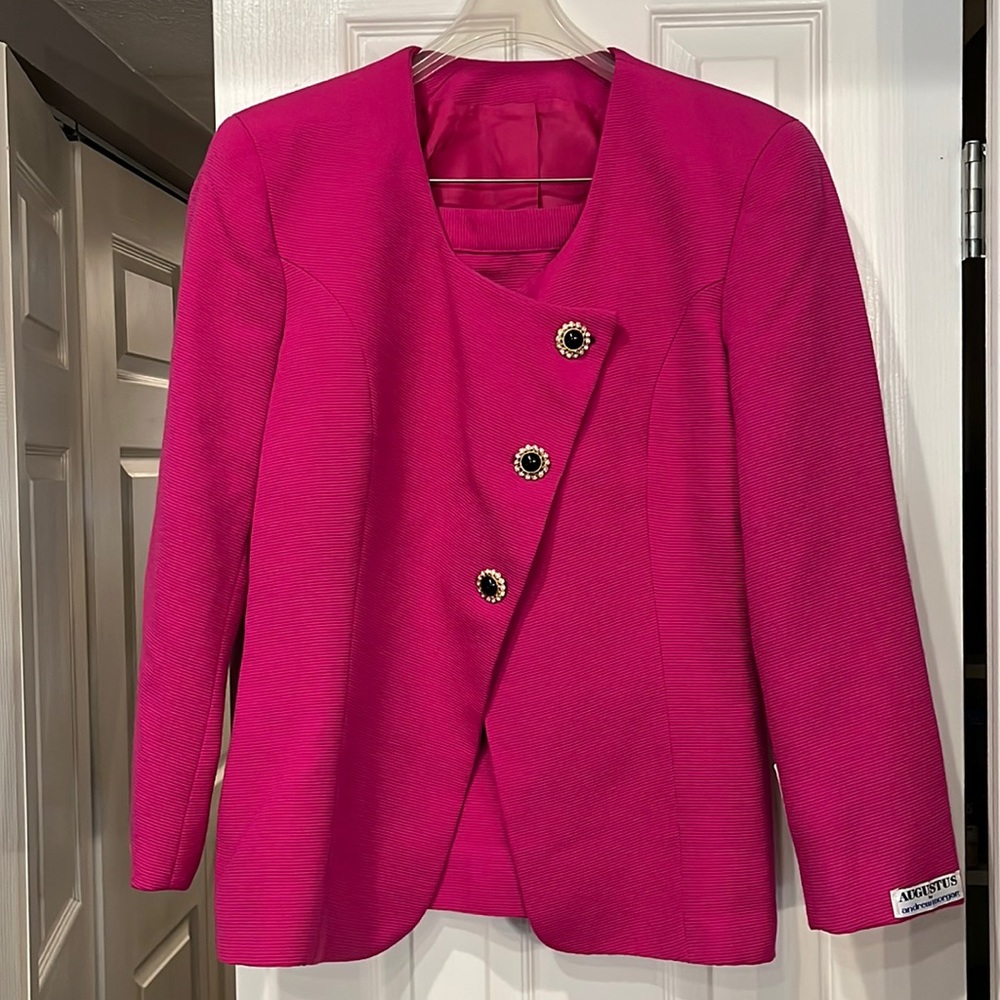 Vintage 2 piece ladies suit by Augustus by Andrew Morgan. Top is 14 Skirt 12